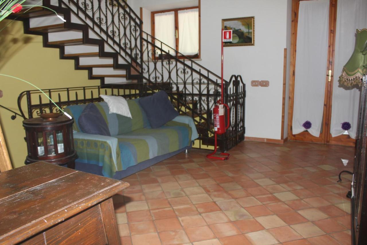 Agriturismo Il Castagneto Supino Екстер'єр фото
